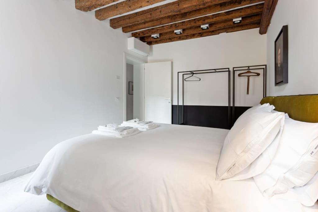 Dimora San Lorenzo Luxury Apartment Венеция Екстериор снимка