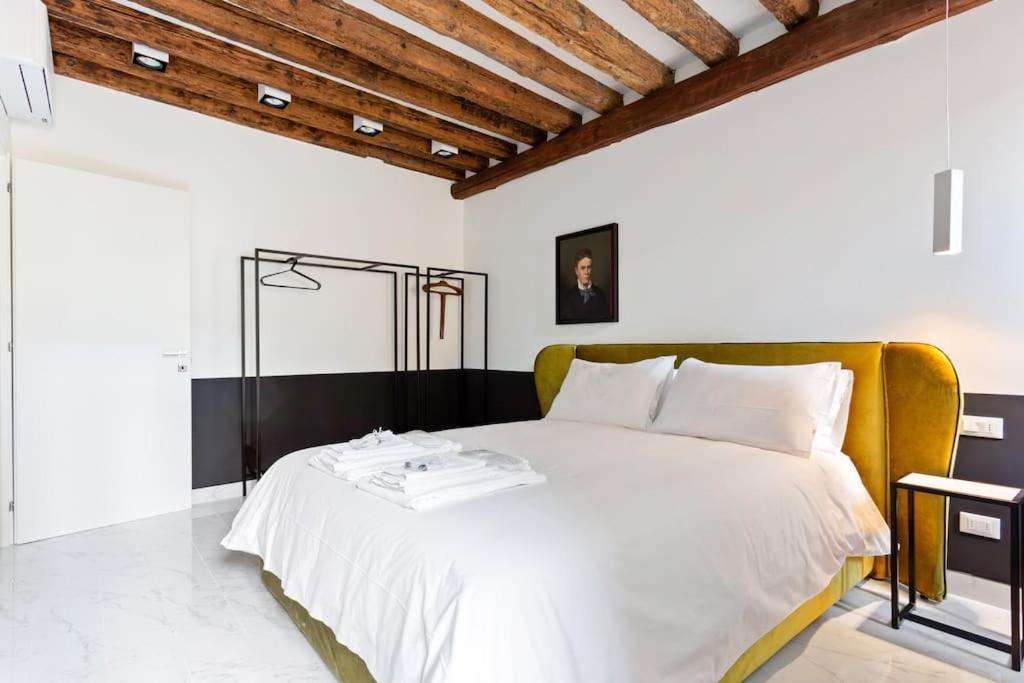 Dimora San Lorenzo Luxury Apartment Венеция Екстериор снимка
