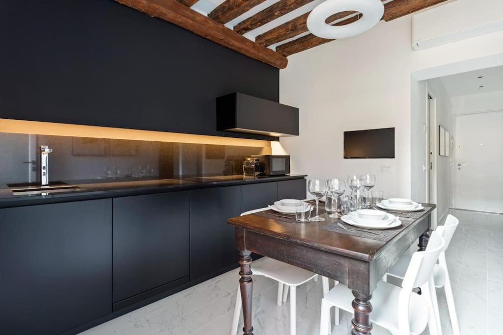 Dimora San Lorenzo Luxury Apartment Венеция Екстериор снимка