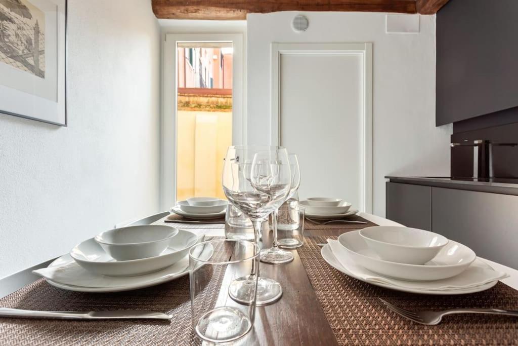 Dimora San Lorenzo Luxury Apartment Венеция Екстериор снимка