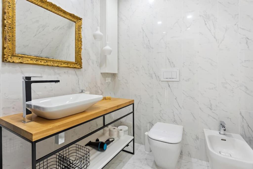 Dimora San Lorenzo Luxury Apartment Венеция Екстериор снимка