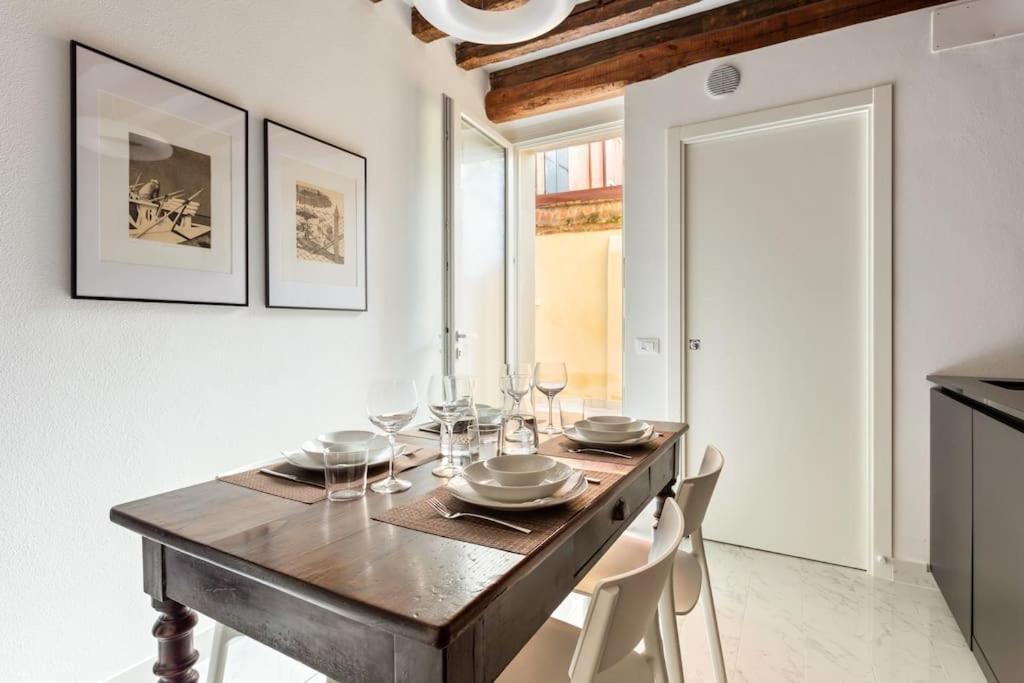 Dimora San Lorenzo Luxury Apartment Венеция Екстериор снимка