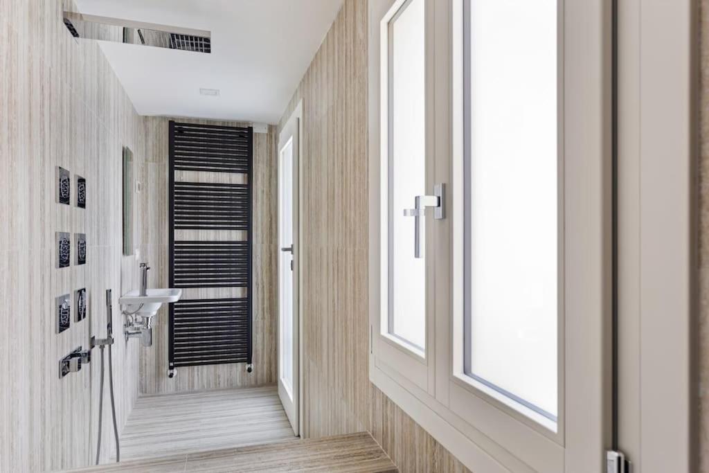 Dimora San Lorenzo Luxury Apartment Венеция Екстериор снимка